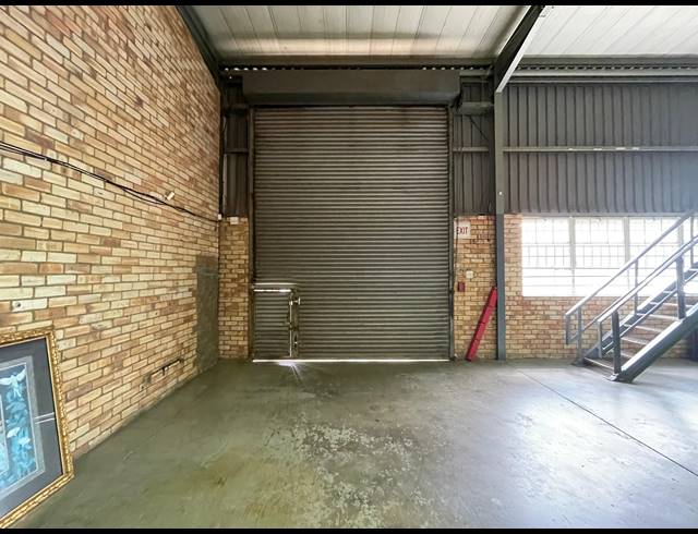 555M² WAREHOUSE TO LET IN RANDJESPARK